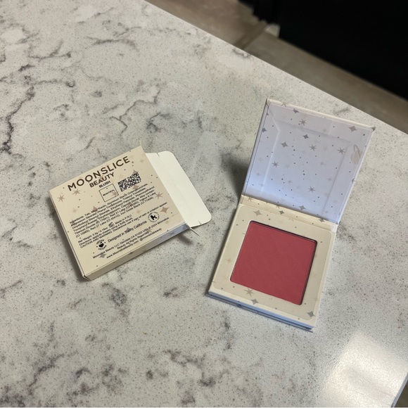 Moonslice Beauty Pressed Blush in Beautiful - Picture 3 of 5